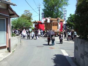 小笠原神社にて一息