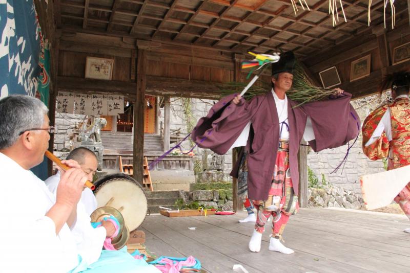 1016松尾川内貴船神社10