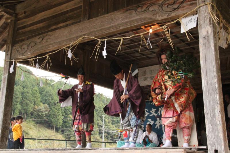 1016松尾川内貴船神社9