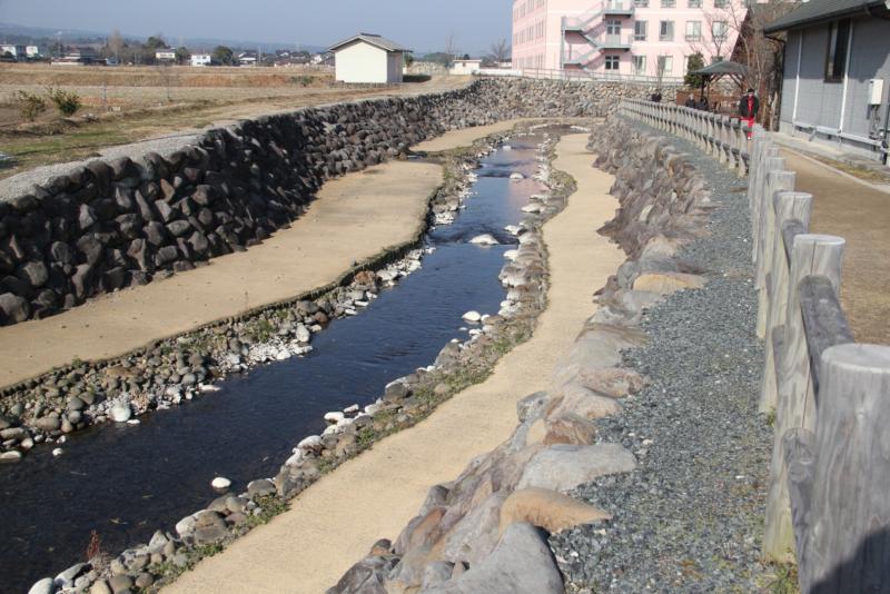 岩岳川の河川公園1_2