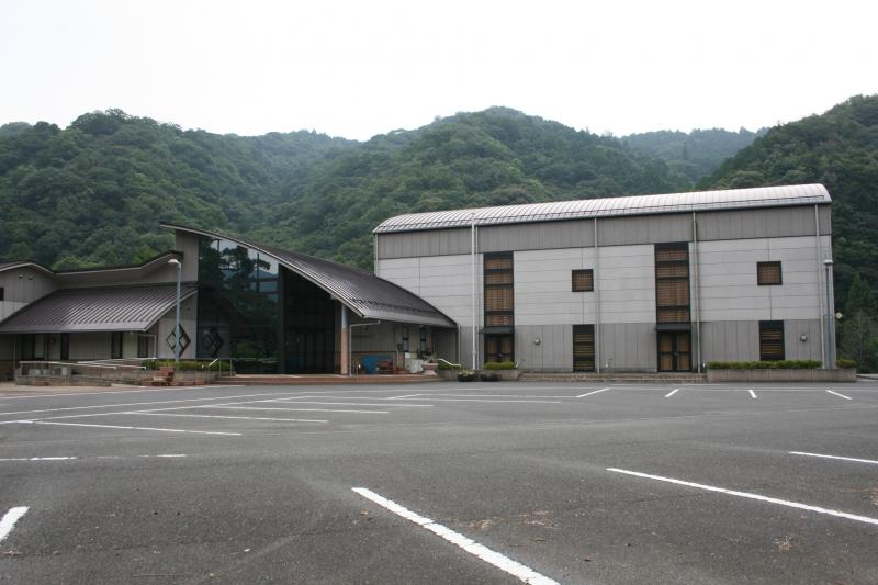 岩屋公民館＞正面